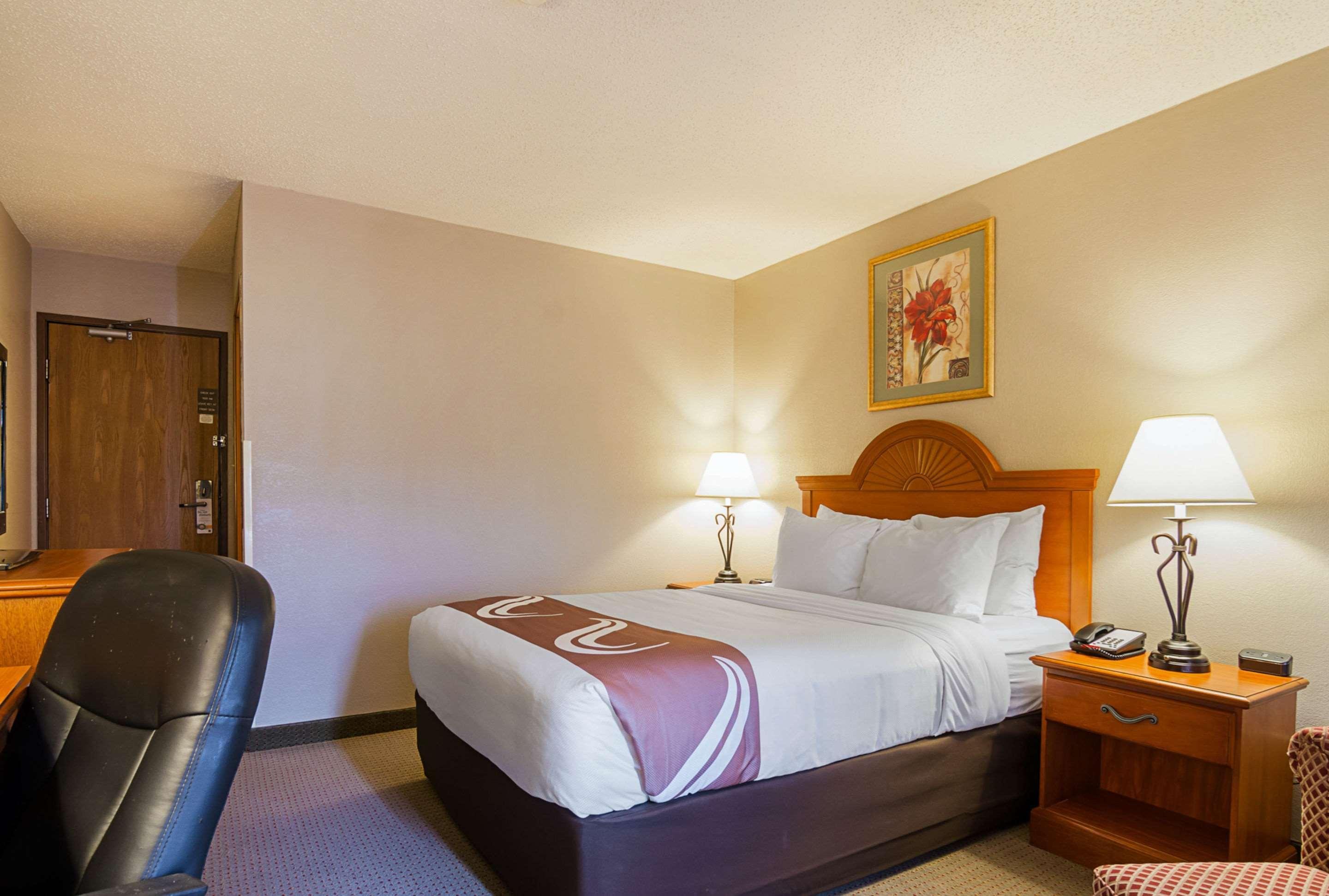 Quality Inn Sidney I-80 Buitenkant foto