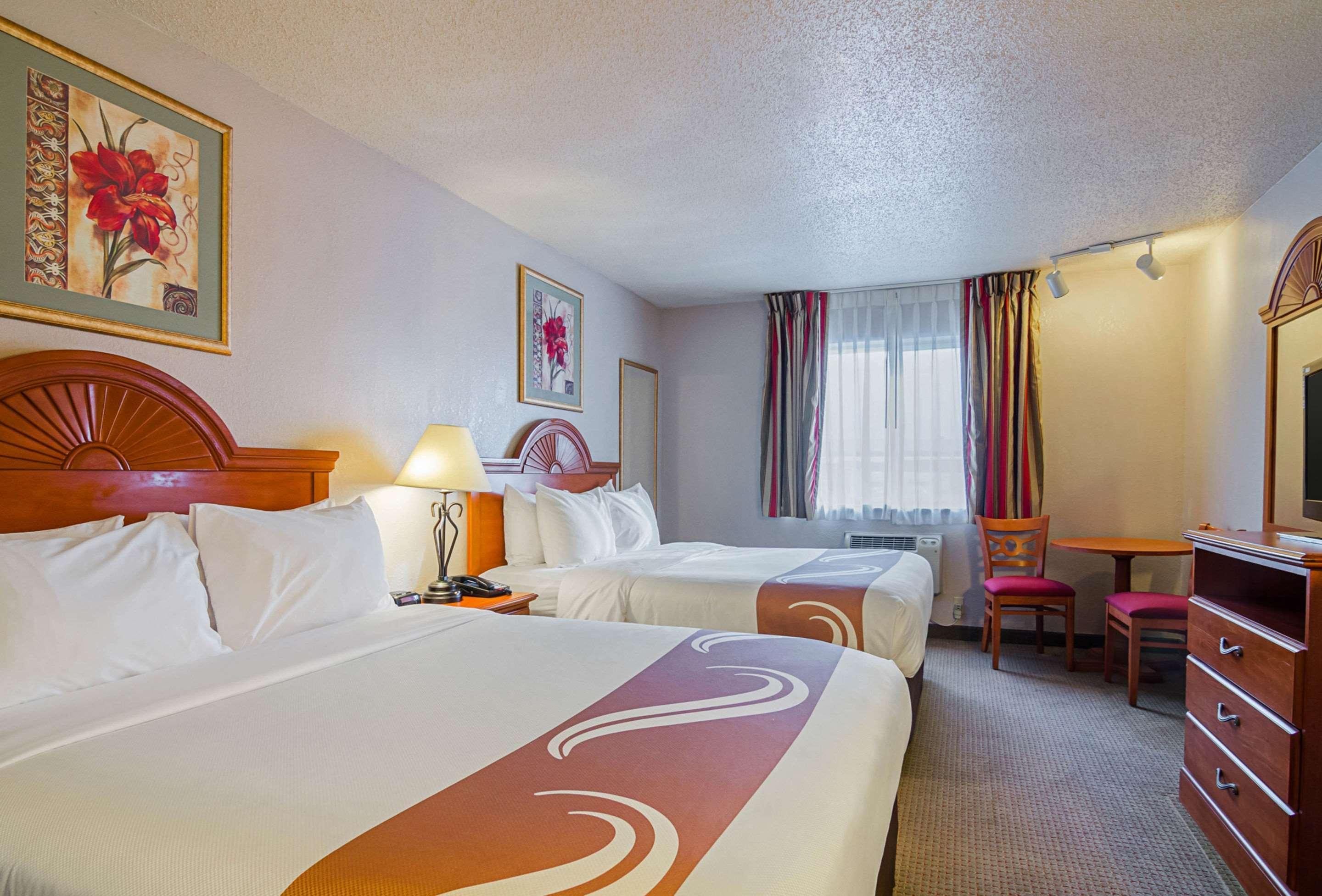 Quality Inn Sidney I-80 Buitenkant foto