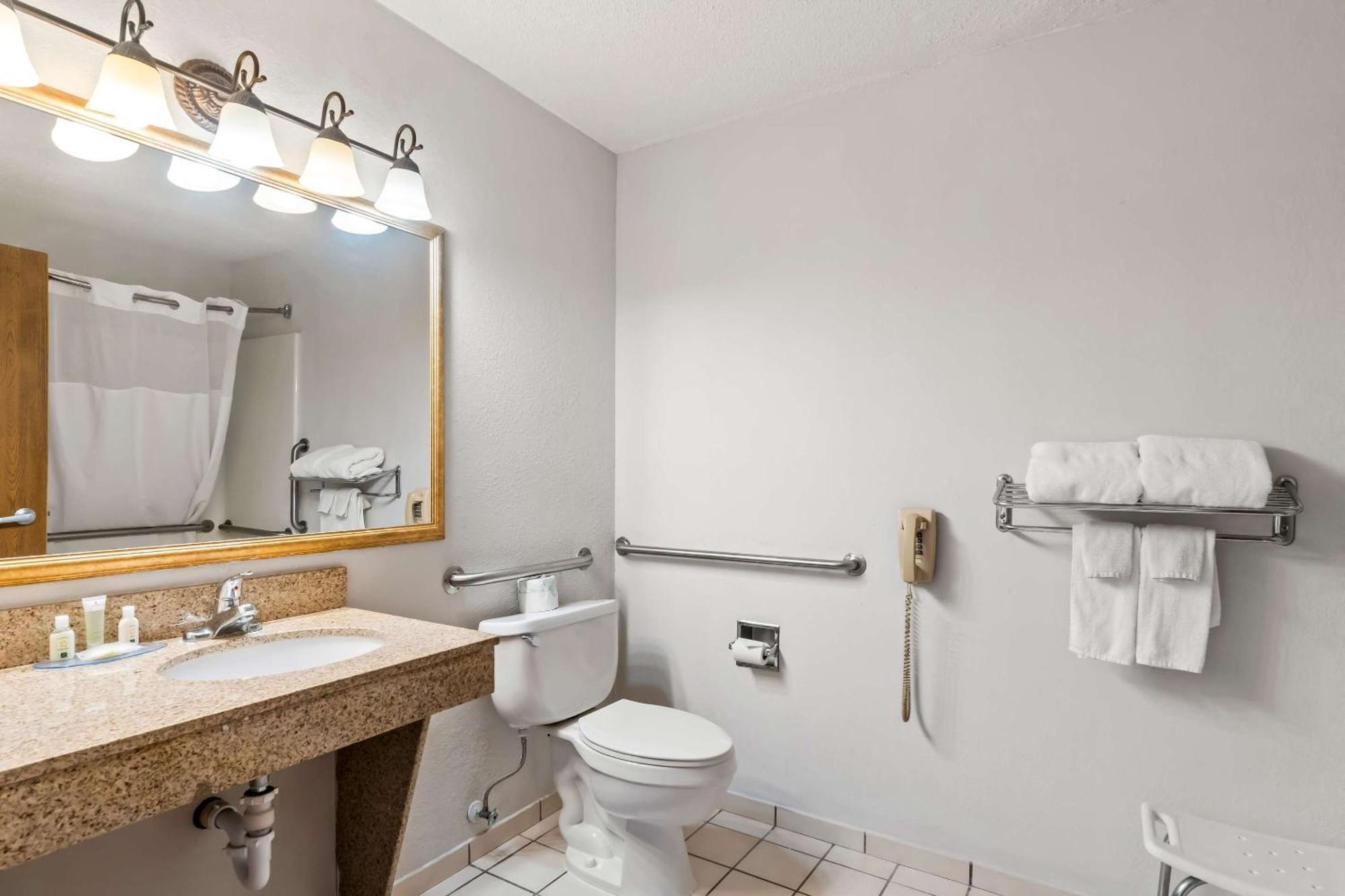 Quality Inn Sidney I-80 Buitenkant foto