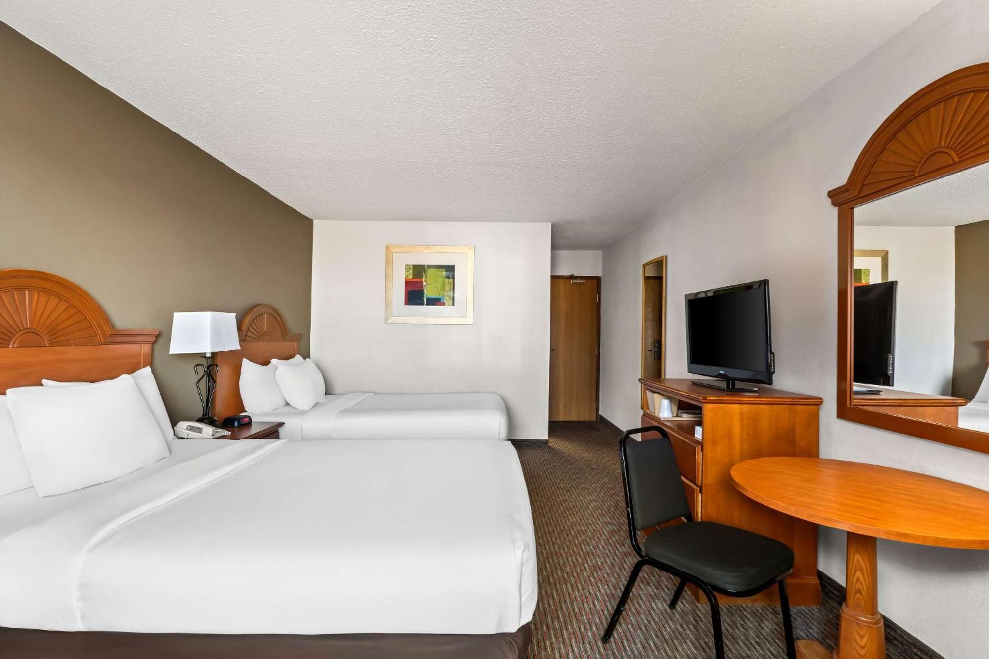 Quality Inn Sidney I-80 Buitenkant foto
